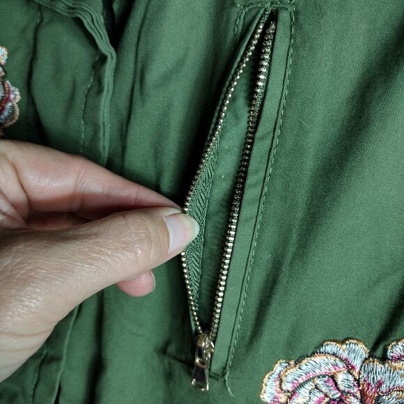 Ashley by 26 International Downtown Collection jacket - Picture 2 of 10